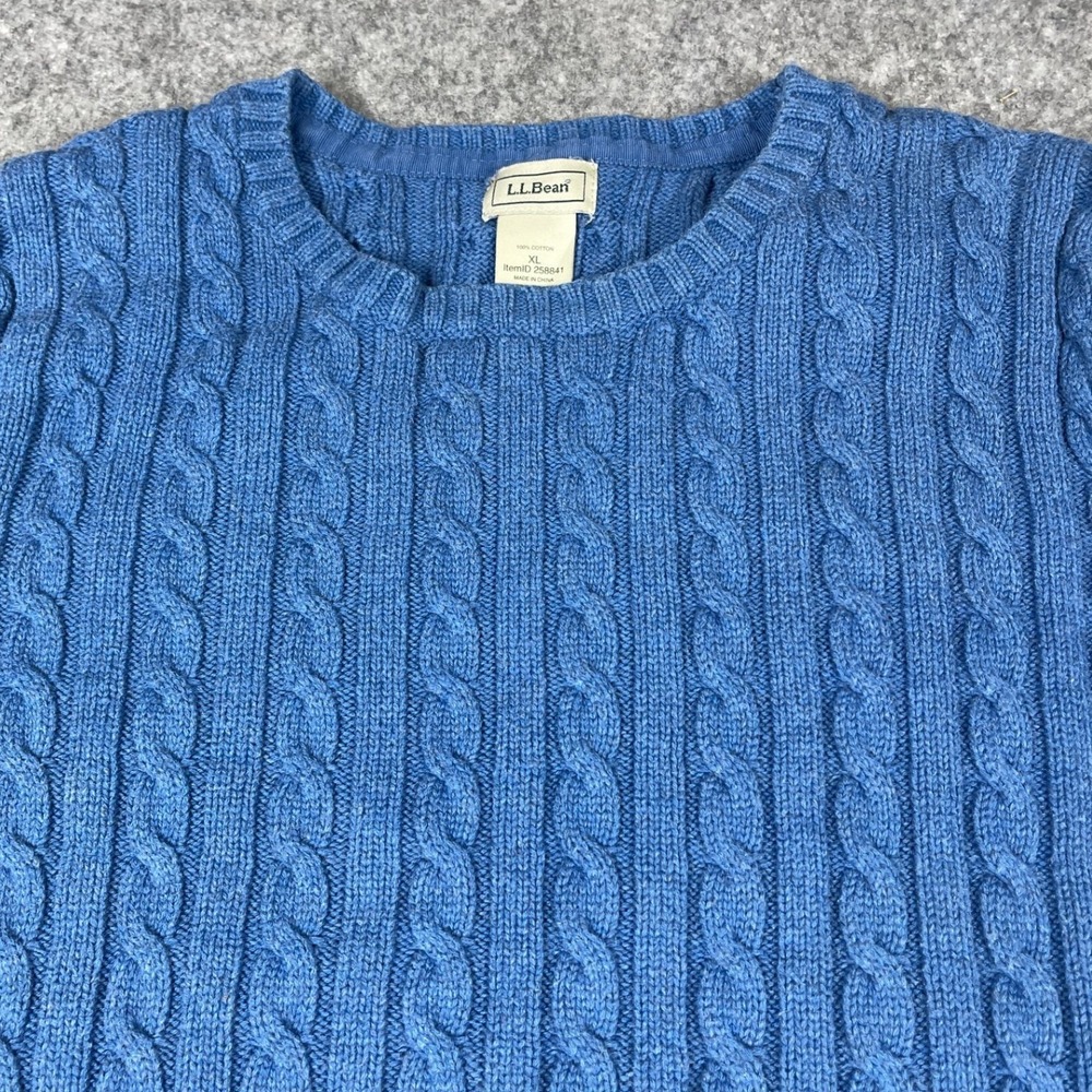 LL Bean Womens Cable Knit Crewneck Sweater Blue Cotton Measures Medium